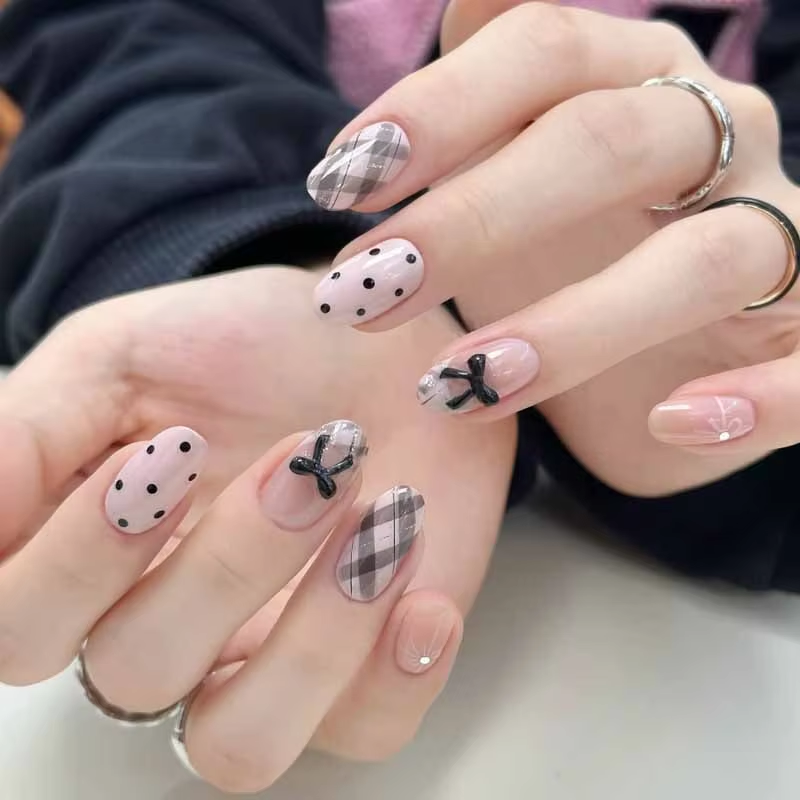Nail Art Wedding - 24Pcs French Plaid Bean Paste Pink