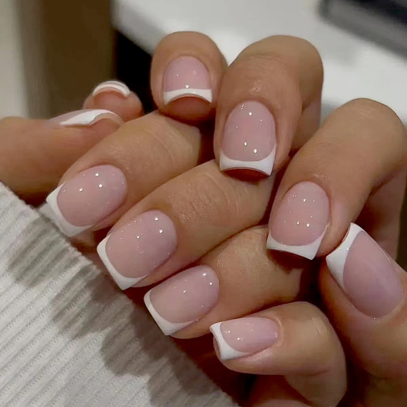 Nail Art Wedding - Short Square Press on Nails Nude