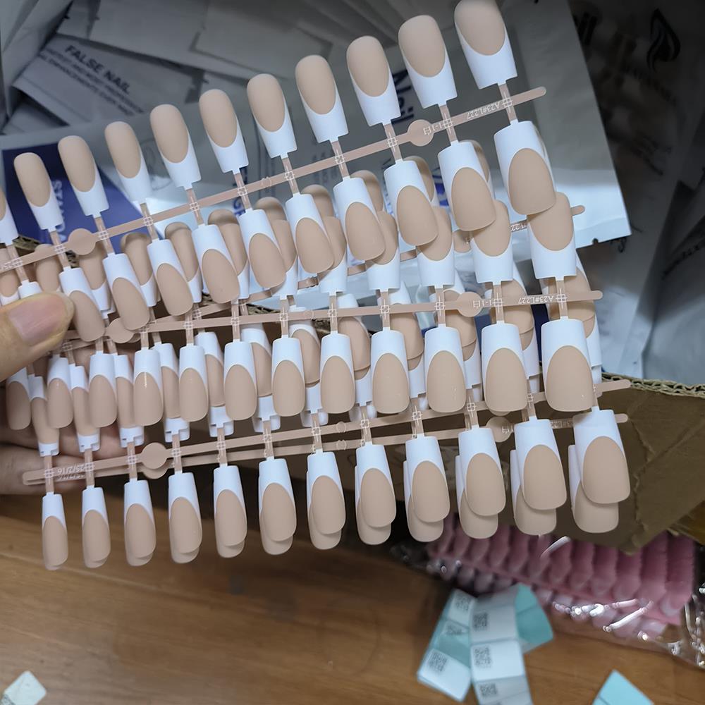 120Pcs Nude French Fake Nails  - đánh giá và giá Nail Art Wedding